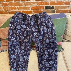 18 East Patterned Joggers